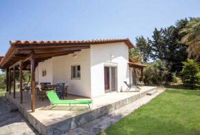 Vicki's house 2-bedroom with yard and garden - Dodekanes Trianda